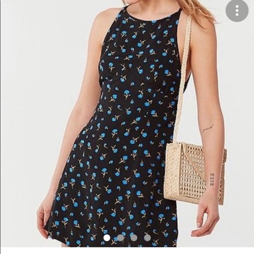 👇 Urban Outfitters Dress